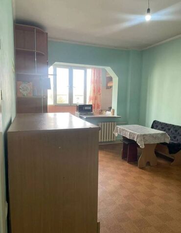 сдаю квартиру 5 микрорайон: 1 бөлмө, 36 кв. м