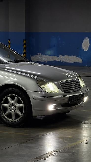 x class: Mercedes-Benz C-Class: 2001 г., 2.6 л, Автомат, Бензин, Седан — 5