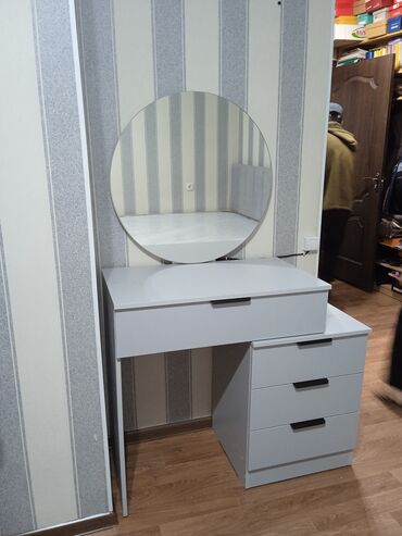 Спальные гарнитуры: Спальный гарнитур, Новый, Двуспальная кровать, Шкаф, Трюмо, Россия — 8