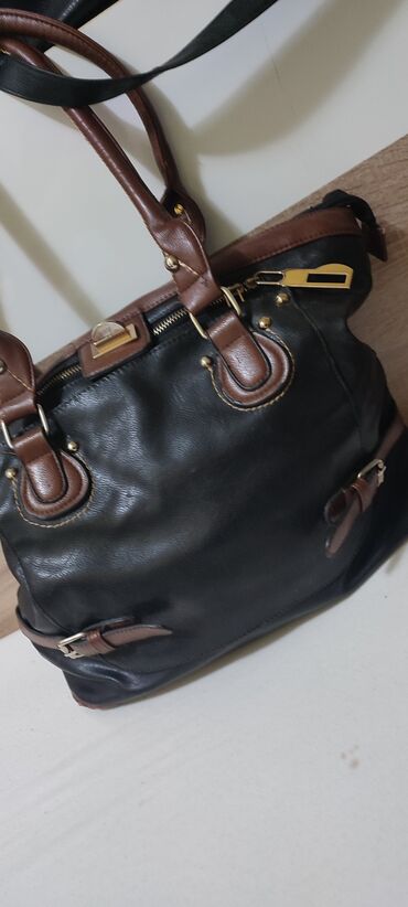 Torbe: Tašnice moje .Cene od 700 do 2500 kožna crna Mango — 2