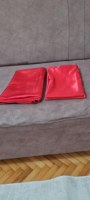 2 el perde alanlar: 2eded balis uzu 3 man 70×68 Qırmızı atlas/parıltılı parçalar dəsti - — 1