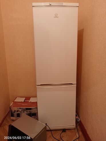 бытовая техника в оше: Холодильник Indesit, Новый, Двухкамерный
