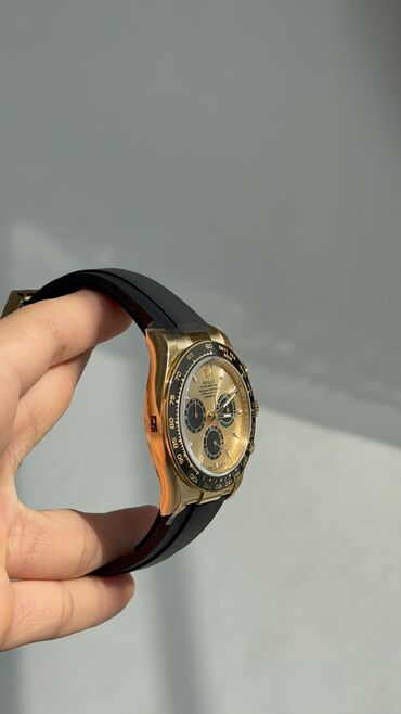 Другие наручные часы: Rolex Daytona. Часы идентичны с оригиналом клон. • Швейцарский — 5