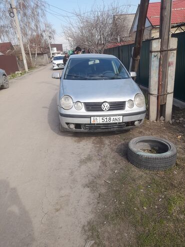 авто volkswagen: Volkswagen Polo: 2002 г., 1.2 л, Механика, Бензин, Хэтчбэк