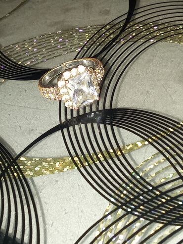 tommy hilfiger prsten: Women's ring, Material: Pearl, Cubic zirconia