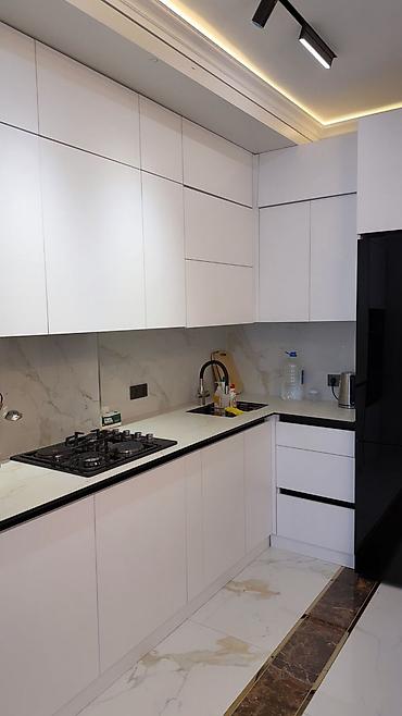 Долгосрочная аренда квартир: 2 комнаты, Риэлтор, Без подселения, С мебелью полностью — 1