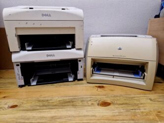Принтеры: Satılır: 3 ədəd lazer printer. 2 ədəd Dell 1110, 1 ədəd HP LaserJet