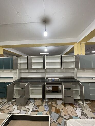 Кухонные гарнитуры: Кухонный гарнитур, Новый, В рассрочку, ДСП, Платная доставка, Бесплатная доставка, Самовывоз — 16