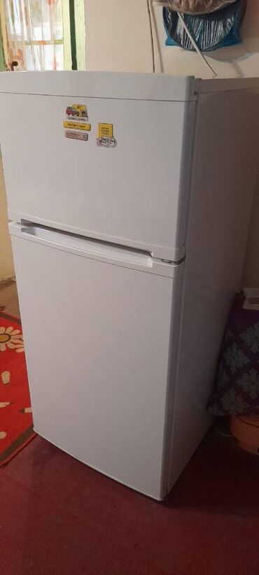 холодильник бу продаю: Холодильник Beko, Б/у, Двухкамерный