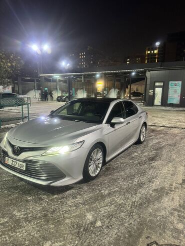 полированная машина: Toyota Camry: 2017 г., 2.5 л, Автомат, Бензин, Седан