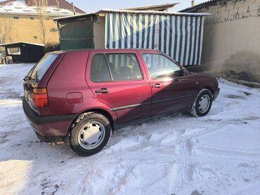 машины голф: Volkswagen Golf: 1993 г., 1.6 л, Механика, Бензин, Седан