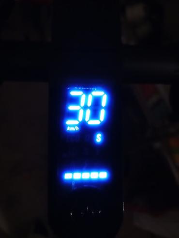 elektrikli scooter ucuz: BOYUK ENDİRİM VAR SURET 30-35 TAM ŞARJ İLE 30 KM MESAFE Şəhər içi — 4