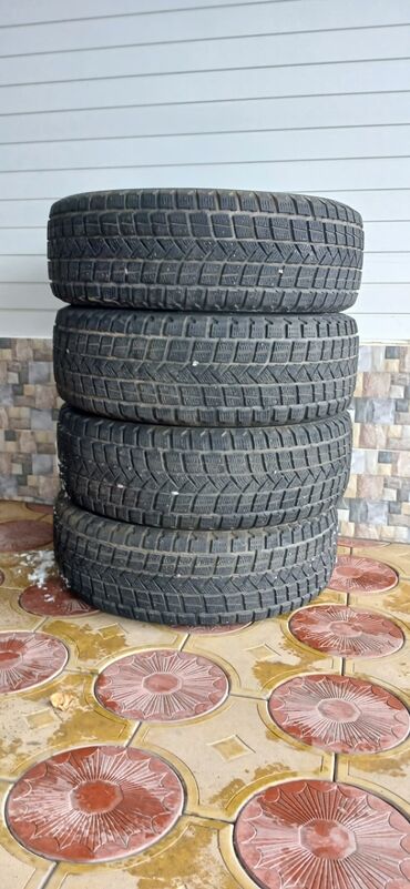 шины на ниву r16: Комплект зимних шин (4 шт.)

3месяца ездили покупали масловые