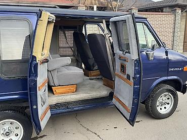 Chevrolet: Chevrolet G20 Van: 1992 г., 4.3 л, Автомат, Бензин, Минивэн — 7