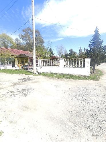 Həyət evləri və villaların satışı: 3 otaqlı, 10 kv. m, Orta təmir — 3