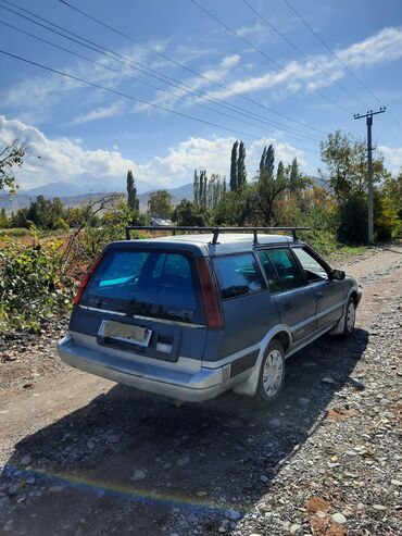 Toyota: Toyota Sprinter Carib: 1993 г., 1.5 л, Механика, Бензин, Универсал