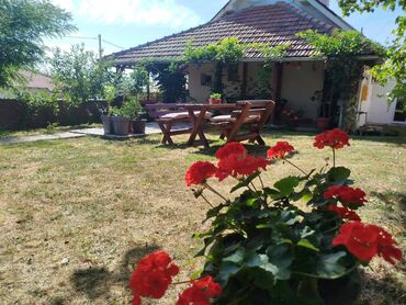 kuca srbija: 80 sq. m, 2 bedroom
