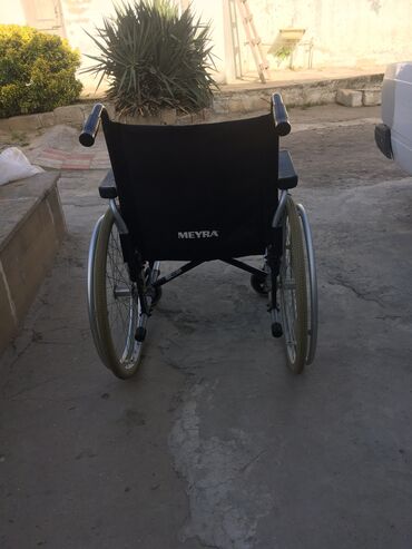 Əlil arabaları: Elil arabasi. Satişi və icaresi təmi̇z və keyfi̇yyetli̇ aği̇r çəki̇ — 11