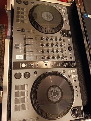 Digər musiqi alətləri: Salam 3 ay işlətmişəm, işləməyən düyməsi yoxdur, ustada olmayıb. Demək — 2