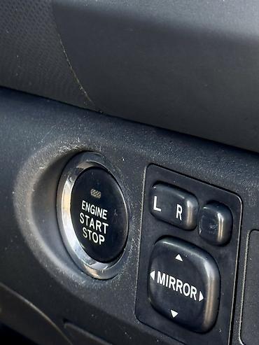 машинка для кнопка: Toyota Vitz: 2005 г., 1.3 л, Вариатор, Бензин, Хэтчбэк — 6