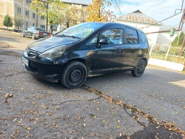 будка авто: Honda Fit: 2001 г., 1.3 л, Вариатор, Бензин, Хэтчбэк