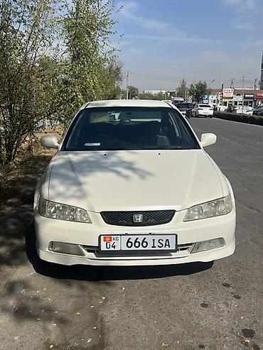 Honda Accord: 2002 г., 1.8 л, Автомат, Бензин, Седан