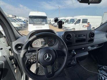 спринтер грузовой цельно метоличиский: Жеңил жүк ташуучу унаа, Mercedes-Benz, Стандарт, 3 т, Колдонулган
