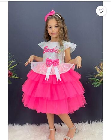 VAZ (LADA): Qız uşaqları üçün parlaq “Barbie” temalı ziyafət/libas - Rəng: neon