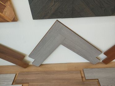 Laminat: Laminat 33 klasdır qalınlığı 10 mm yolkada var düzünə vurulmadan var — 5