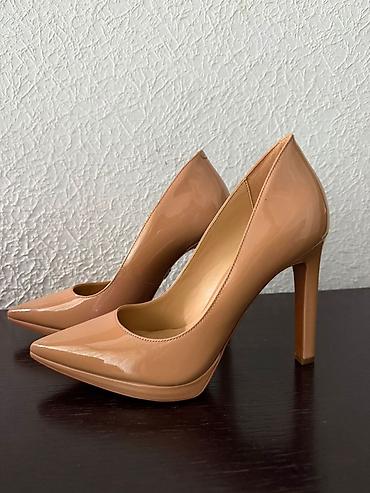 pump qizil: Original Michael Kors brendine mexsus klassik ayaqqabi. Cemi 1 defe — 1