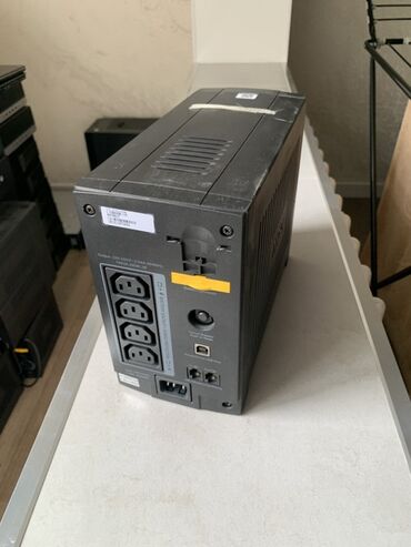 аксессуары для серверных шкафов powerwalker: Источник бесперебойного питания APC Back-UPS 700ВА, предназначенный
