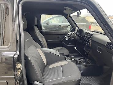 niva barter: LADA Niva (qısa kuzov), qara rəng, 3 qapı, tam ötürücülü off-road SUV — 4