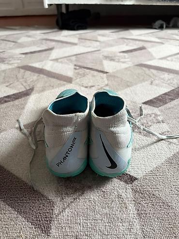 Спорт и хобби: Nike Phantom GT (Ghost Lace) — футбольные бутсы с носком - Серия — 2