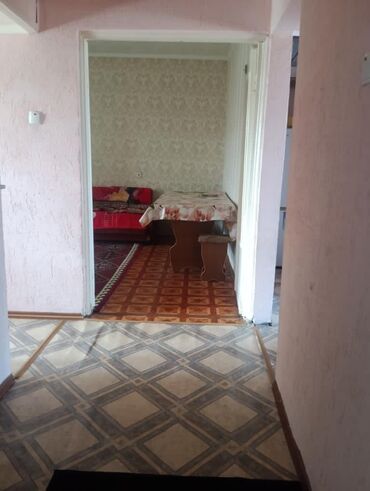 продается 1 комнатная кара балта квартира: 3 бөлмө, 65 кв. м, 106-серия, 5 кабат, Косметикалык ремонт