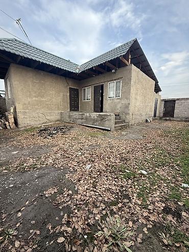 Продажа коттеджей и домов: 📍 В Сокулуке район церкви продается дом на участке 5 соток, 70 кв.м — 2