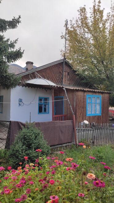 продаю дом кок жаре: Дом, 76 м², 4 комнаты, Собственник, Старый ремонт