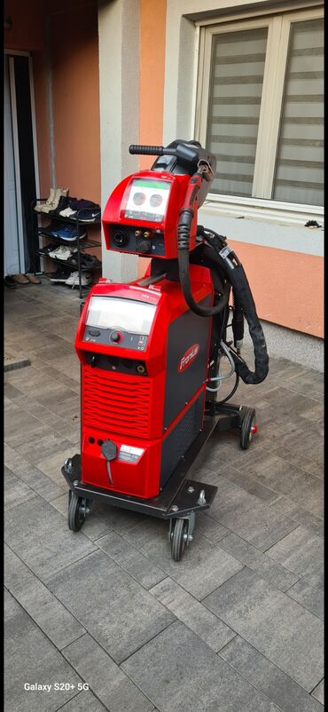 paneli za alat: Fronius Trans pulse synergic 400i Nov model aparat kao Nov radio je