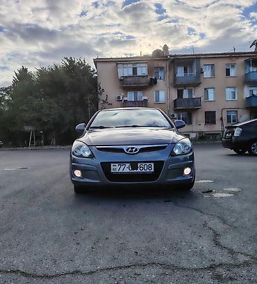 i30: Hyundai i30: 1.4 l | 2011 il Hetçbek — 1