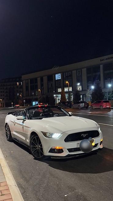 bmw e 39: Ford Mustang Convertible – ağ rəng, açıq tavanlı sport kupe — 2