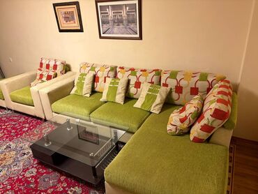 резное кресло: Угловой диван, Б/у, Нераскладной, Без подьемного механизма, Ткань, Нет доставки