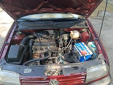 2 моно: Volkswagen Vento: 1992 г., 1.8 л, Механика, Бензин, Седан — 7