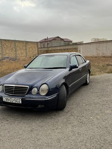 Mercedes-Benz: Mercedes-Benz E-Class: 2.2 l | 1999 il Sedan — 3