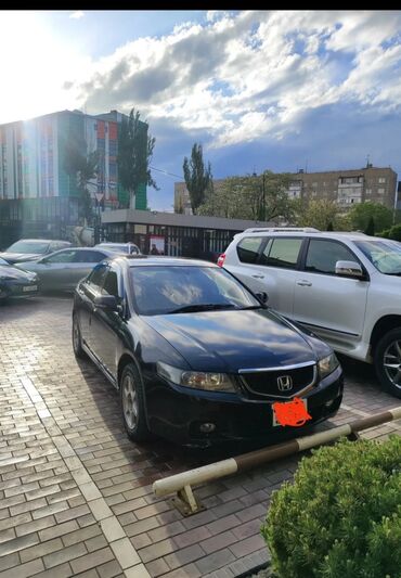 даево матиз 1: Представлен седан Honda Accord, модель оснащена элегантным черным