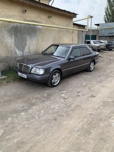 авто присеп: Mercedes-Benz W124: 1993 г., 3.2 л, Автомат, Газ, Седан