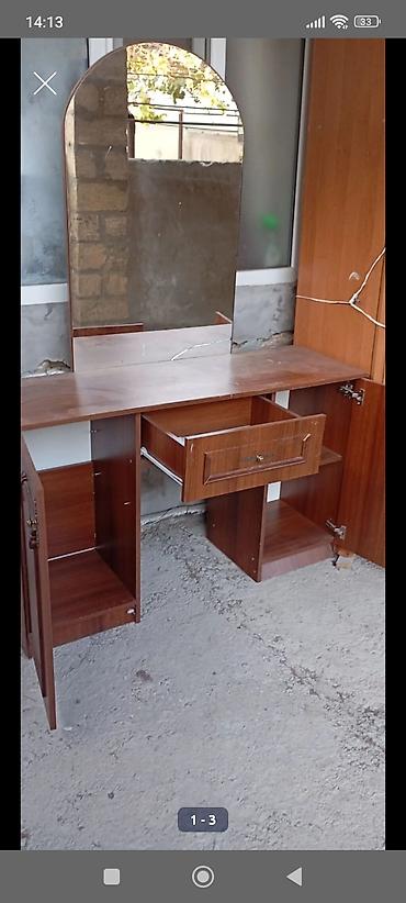 Komodlar: Mebel: Ayna ilə kosmetik stol (toaletka) - Material: ağac teksturlu — 3