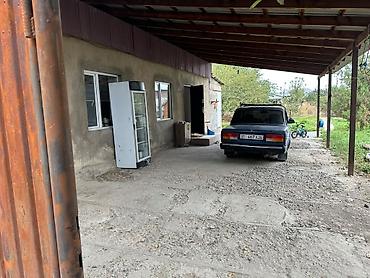уланит: 🔥 СРОЧНО ПРОДАЁТСЯ УЧАСТОК! 📍 Район Ак-Бата 🏡 Участок — 6 соток 🏠 Дом — 4