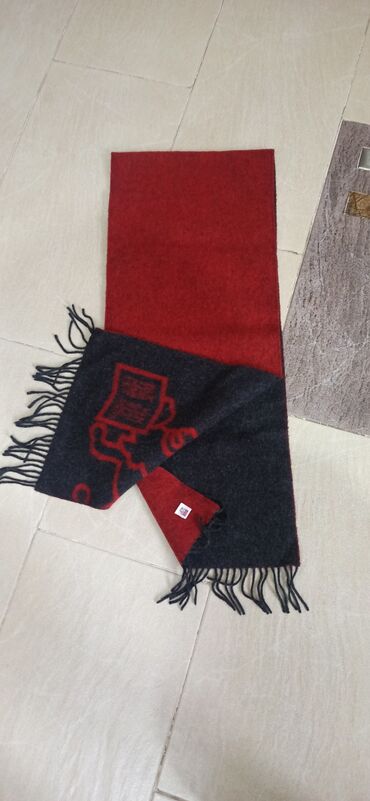 шарфы мужские ручной работы: Шарф от "GENERALI", брала в Германии, цвет бордовый, район Ошского