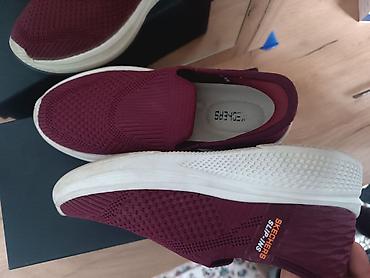 Личные вещи: Кроссовки-слипоны Skechers Slip-ins Arch Fit, бордовые - Модель — 1