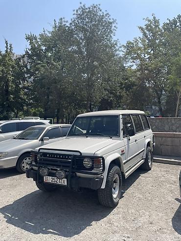 Mitsubishi: Mitsubishi Pajero: 1989 г., 3 л, Механика, Бензин, Внедорожник — 1