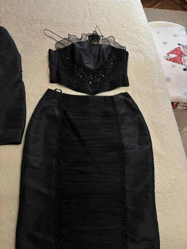 Kompleti: M, Jednobojni, bоја - Crna — 10